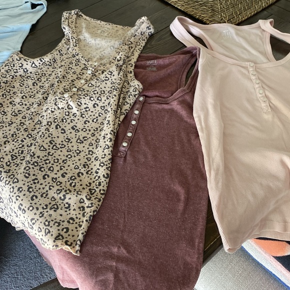 Aerie real soft tank tops - Picture 6 of 8